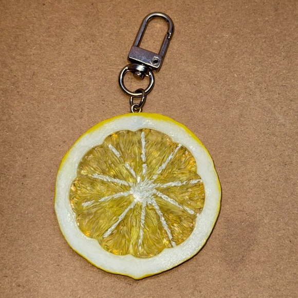 Yellow Lemon Slice Keychain - Picture 1 of 1
